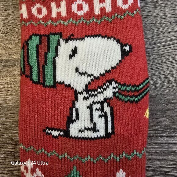 New PEANUTS SNOOPY Sherpa Lined Socks Non-Slip Warm ONE SIZE RN152087 - Picture 4 of 5